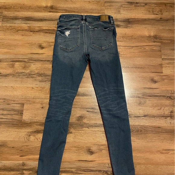 Distressed and ripped AE Jeggings - Picture 7 of 7